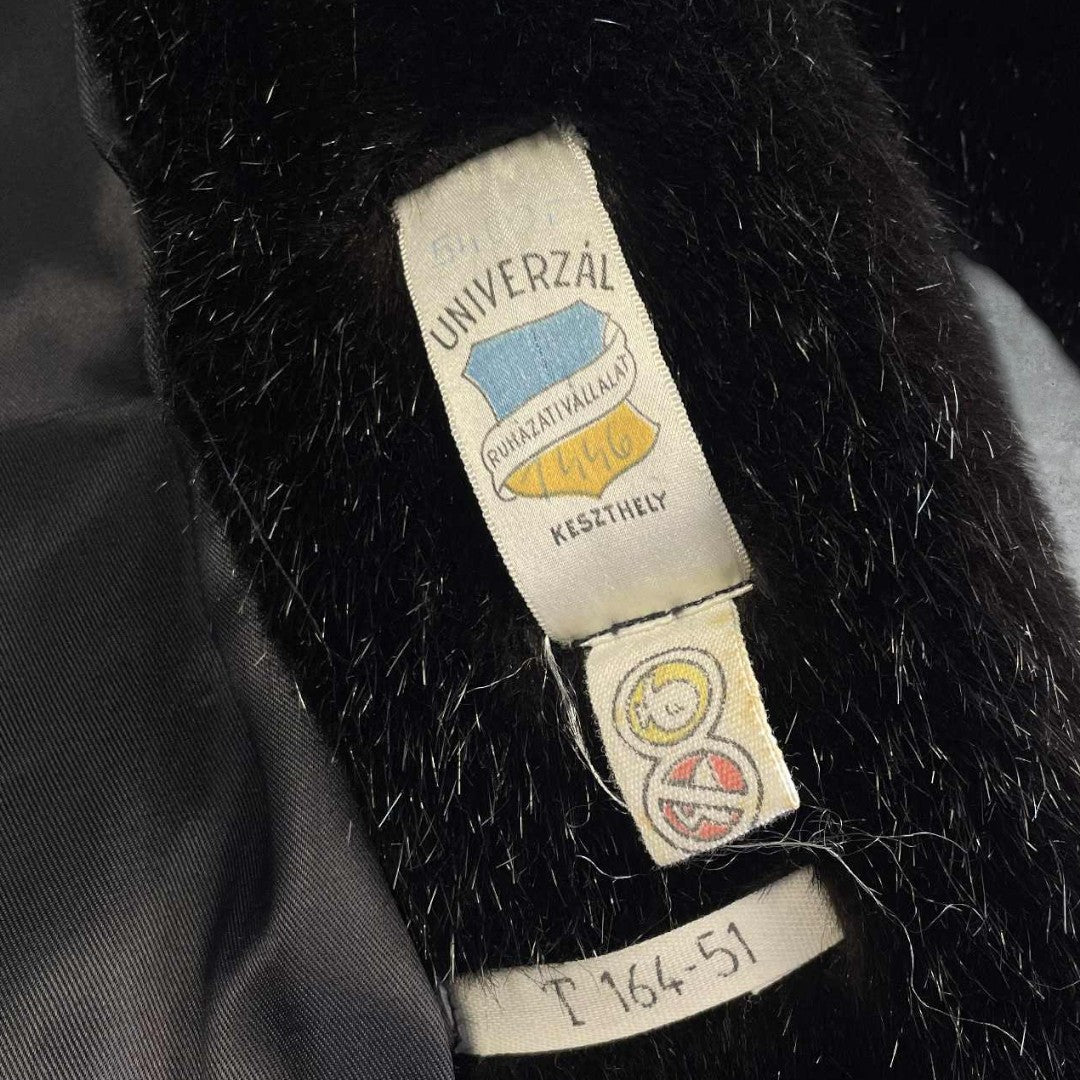 Univerzál Keszthely vintage szőrmés kabát