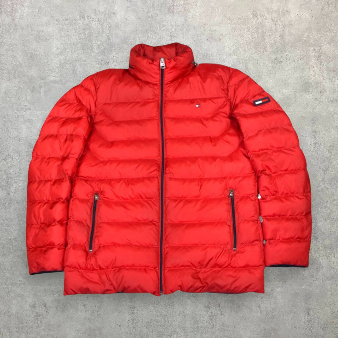 Tommy Hilfiger piros pufferkabát