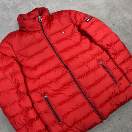Tommy Hilfiger piros pufferkabát