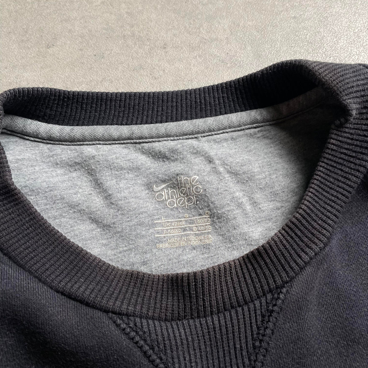 Nike fekete crewneck