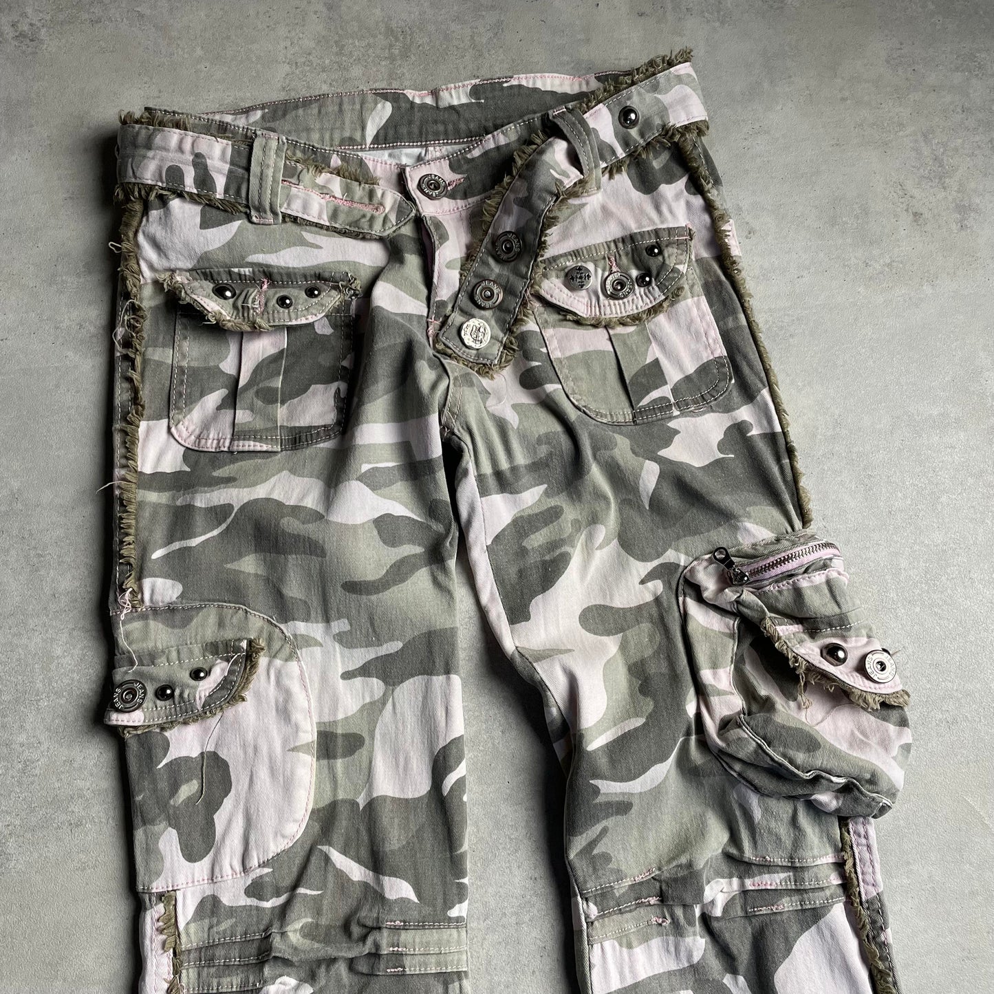 Y2K camo military nadrág