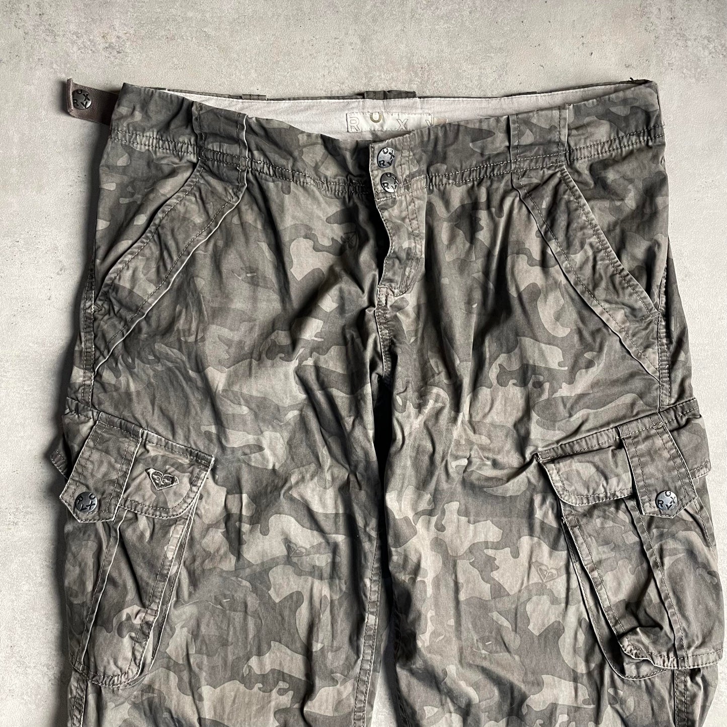 Roxy Y2K camo cargonadrág