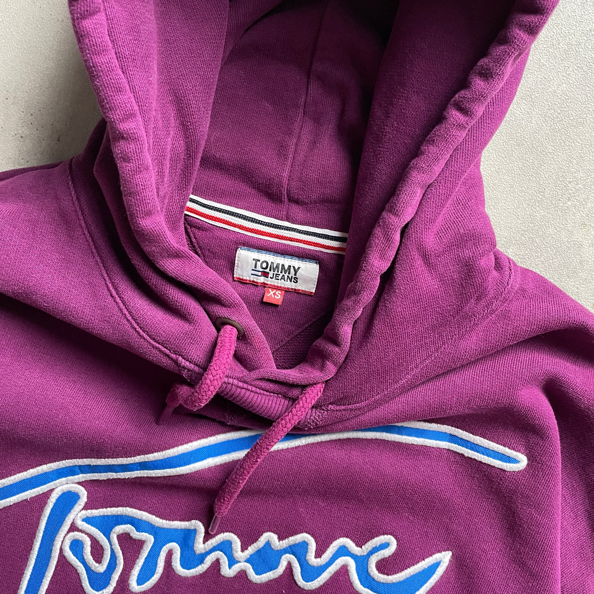 Tommy Jeans signage ciklámen hoodie