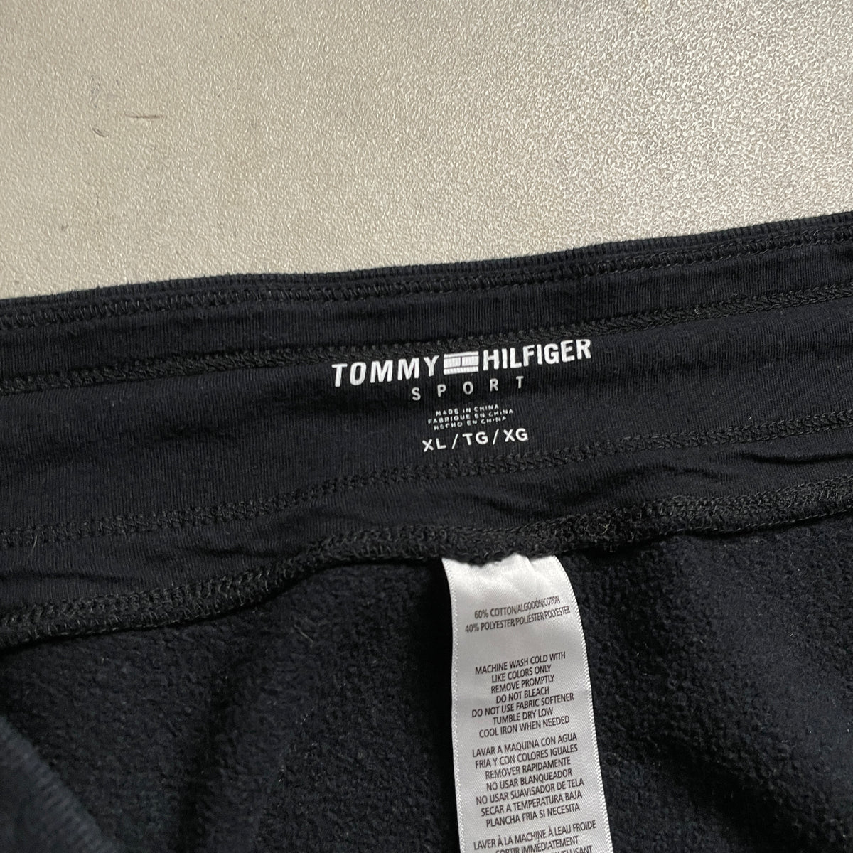Tommy Hilfiger nagy logós melegítőnadrág
