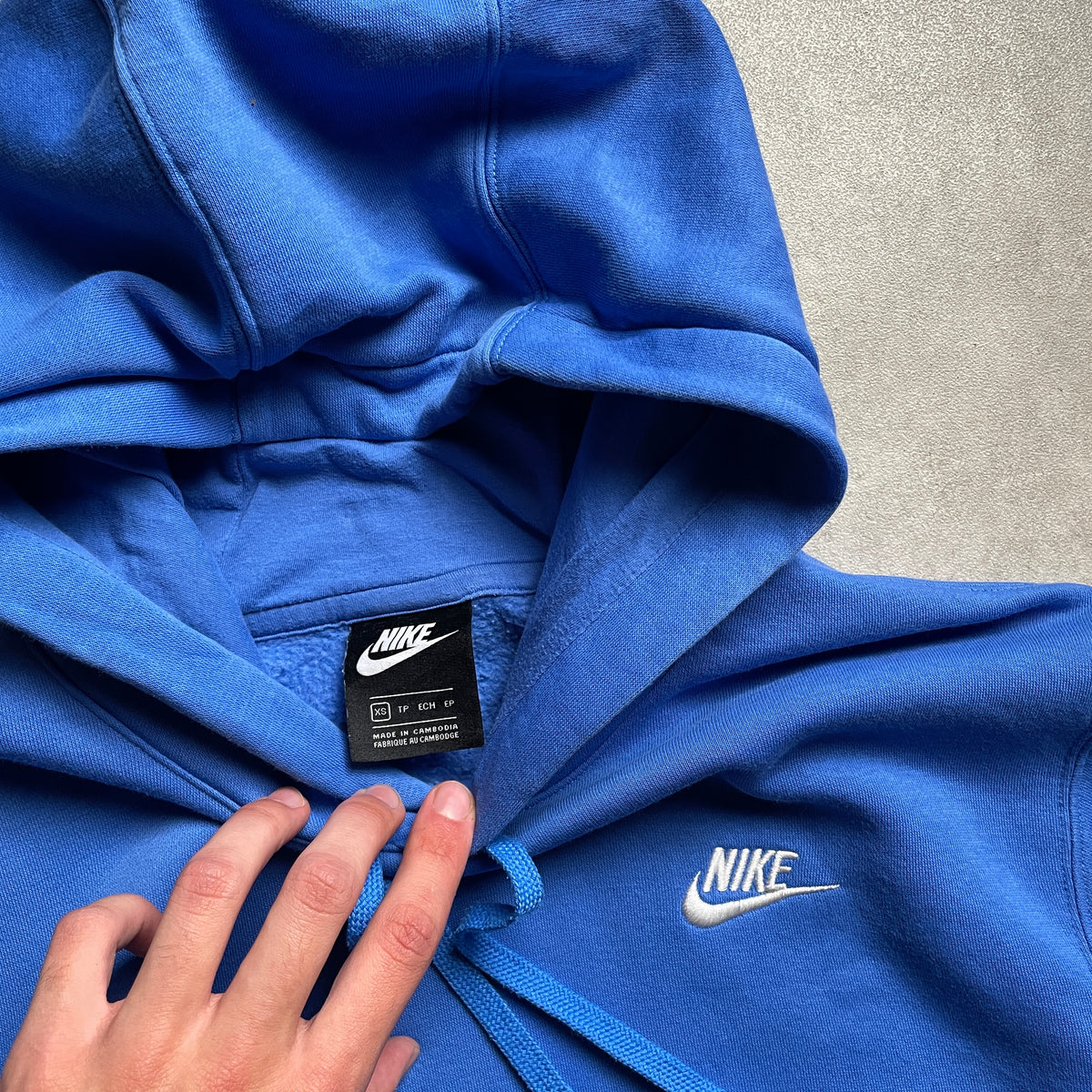 Nike kék club logo hoodie