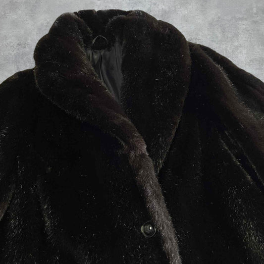 Univerzál Keszthely vintage szőrmés kabát