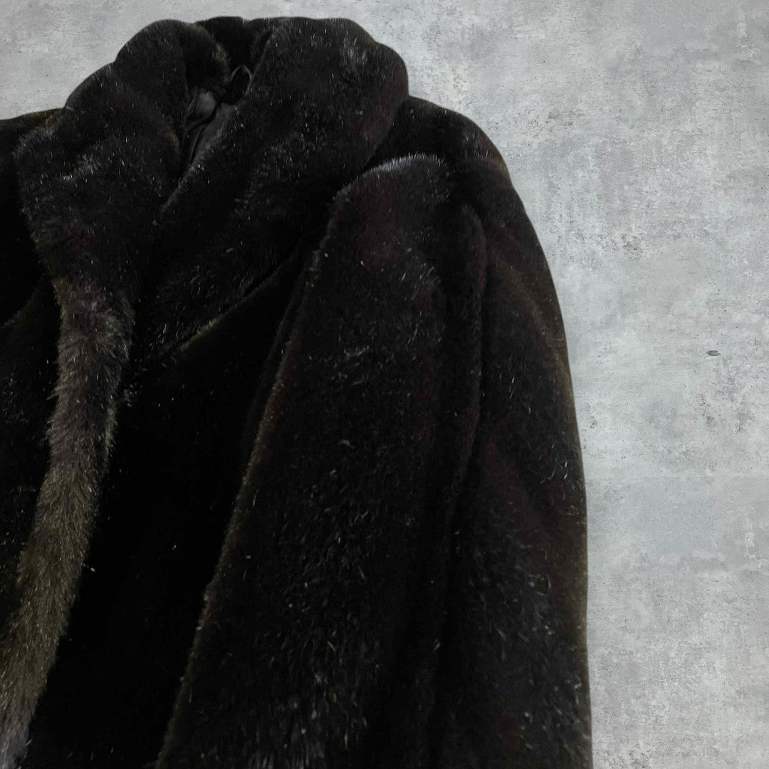 Univerzál Keszthely vintage szőrmés kabát