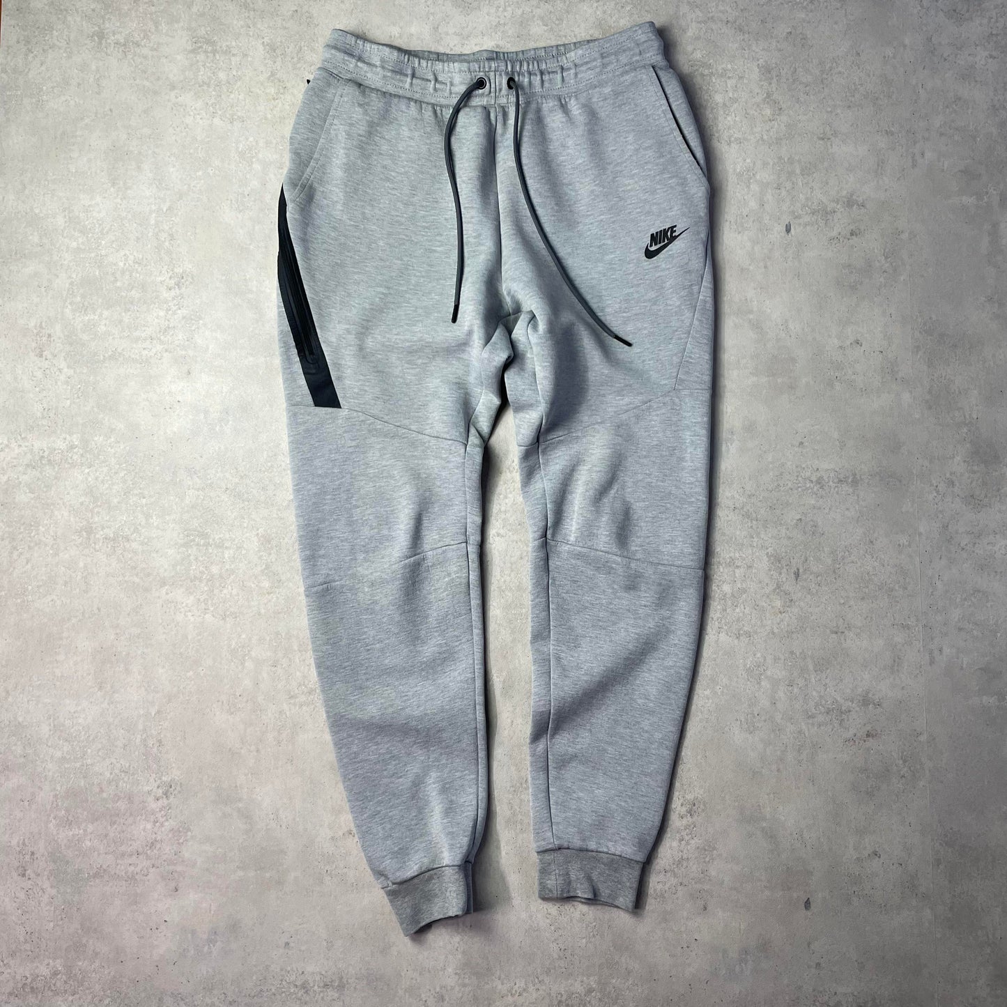 Nike szürke tech fleece melegítő szett