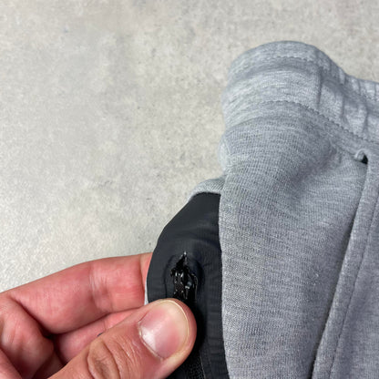 Nike szürke tech fleece melegítő szett