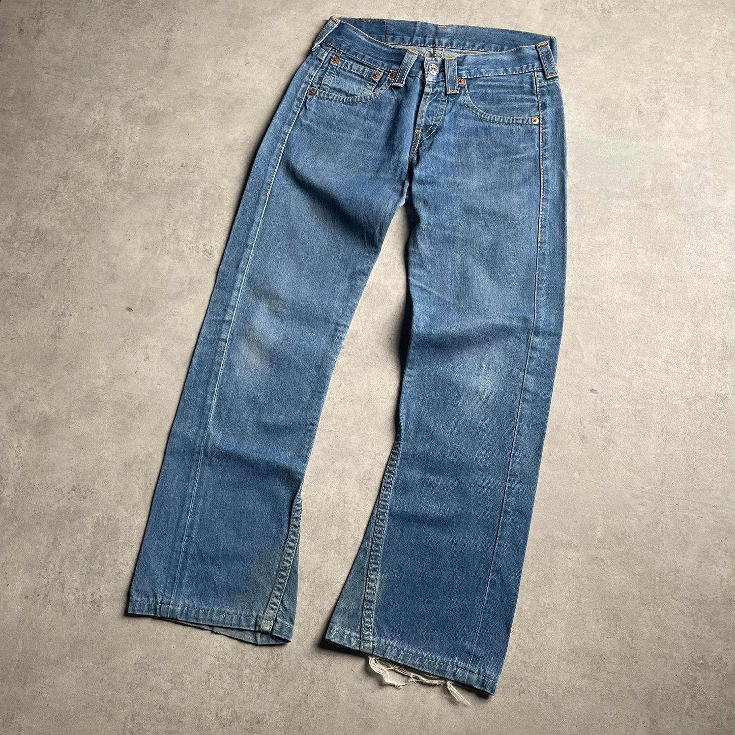 Levi's 907 bootcut farmernadrág