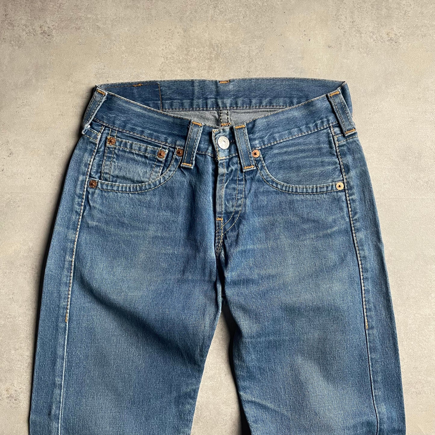 Levi's 907 bootcut farmernadrág