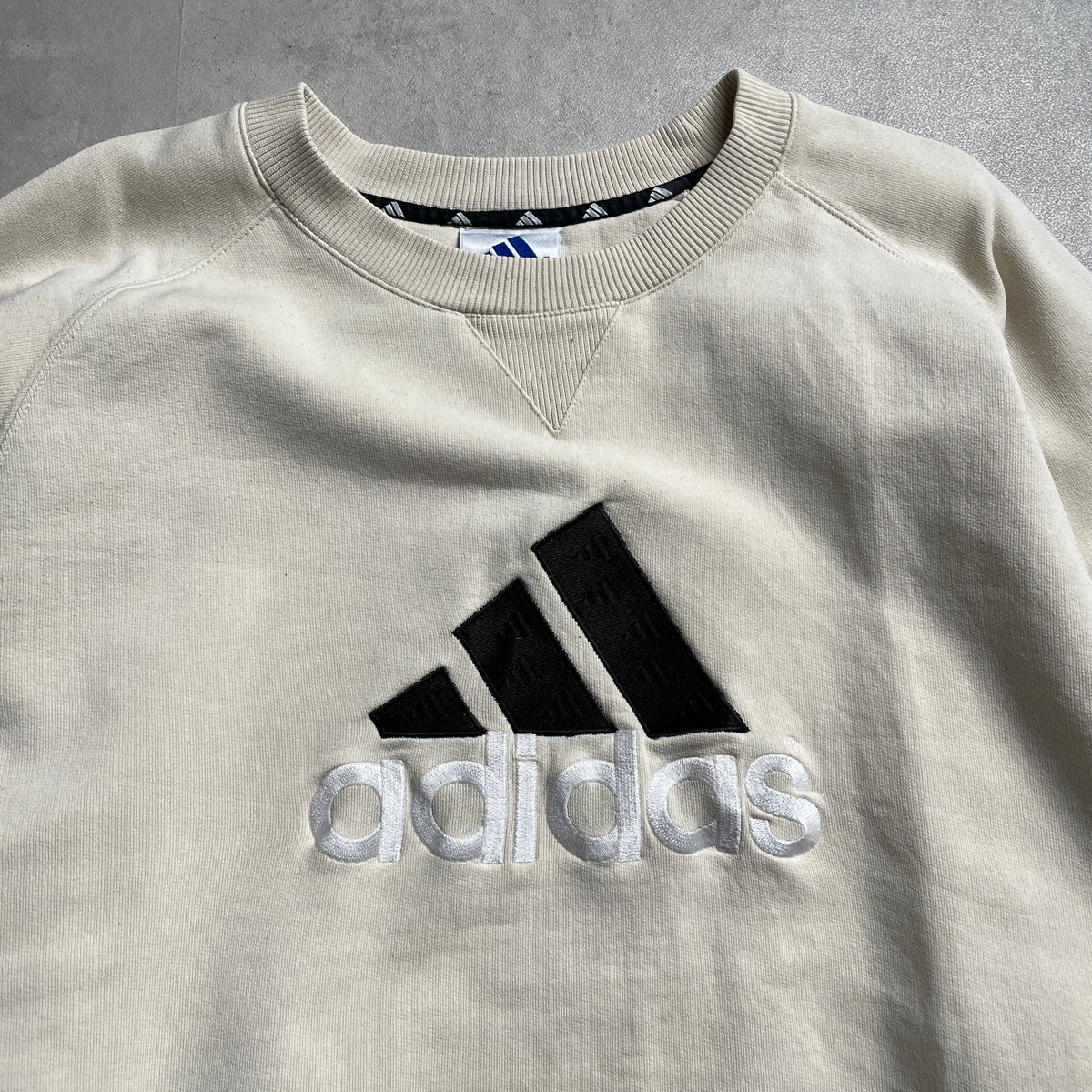 Vintage Adidas big logo crewneck