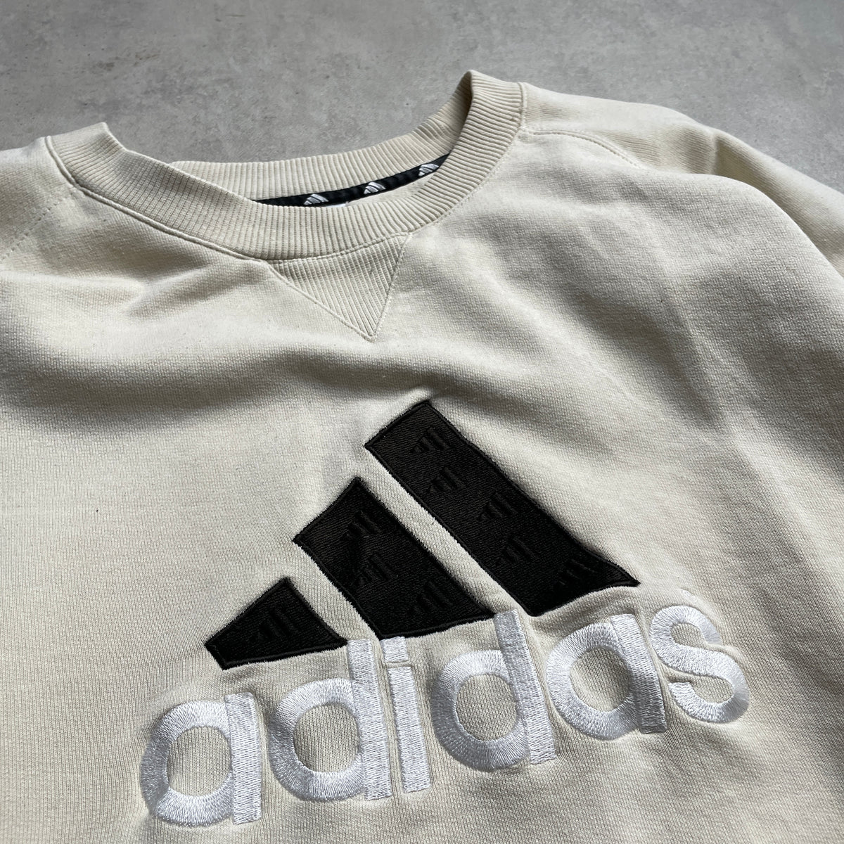 Vintage Adidas big logo crewneck