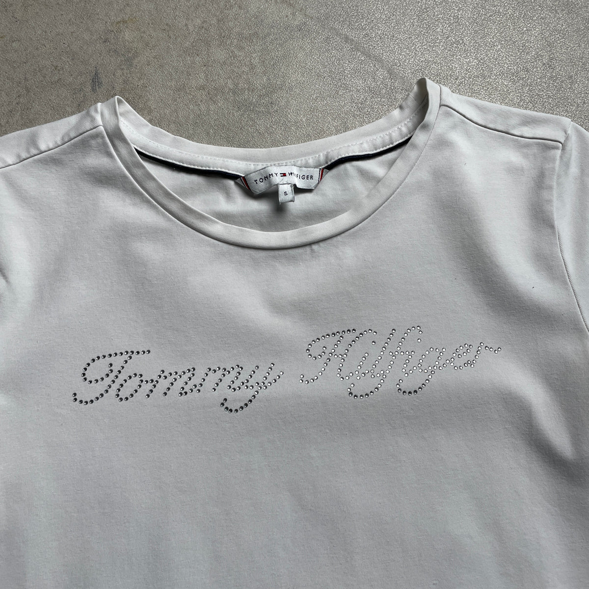 Tommy Hilfiger strasszos póló