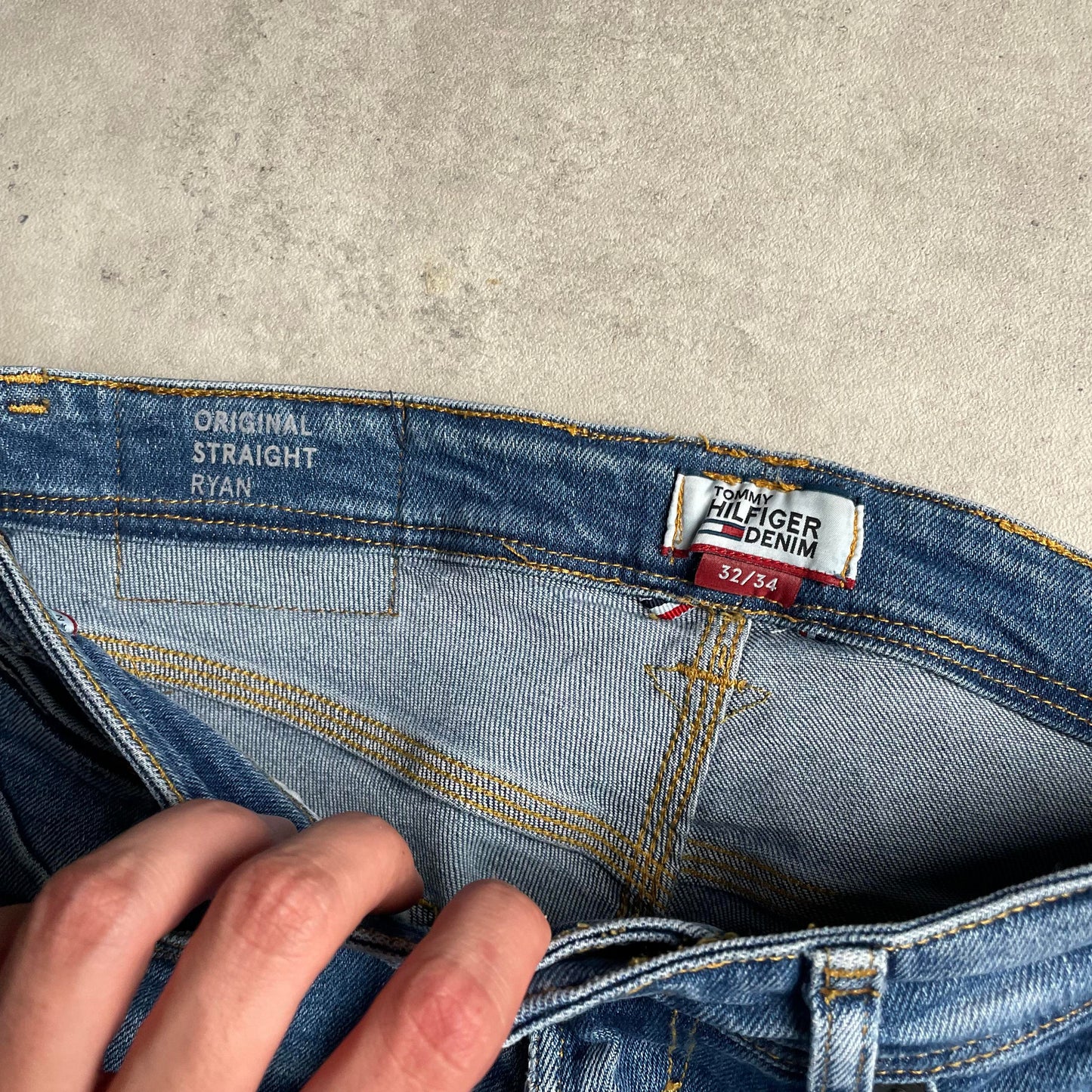 Tommy Hilfiger straight fit farmernadrág