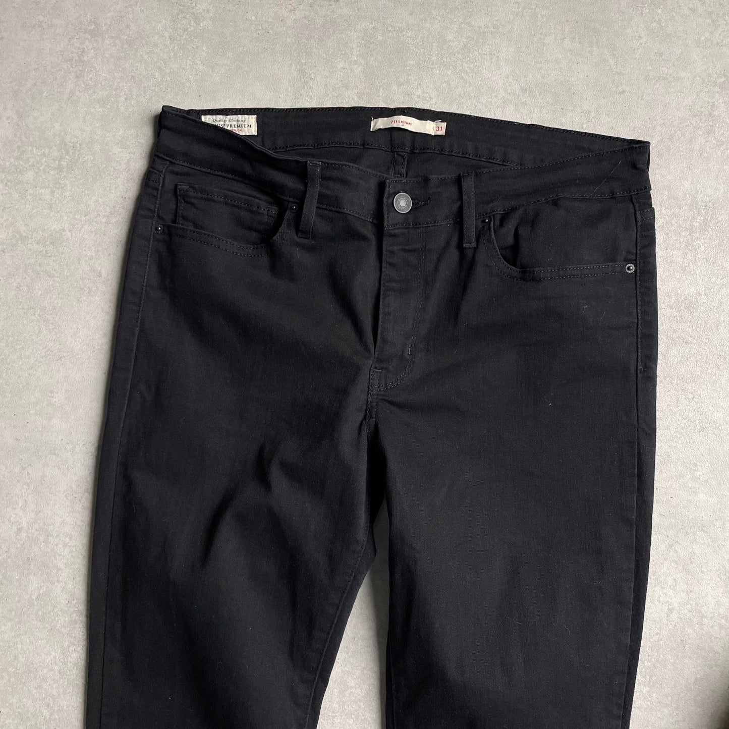 Levi's fekete 711 farmernadrág