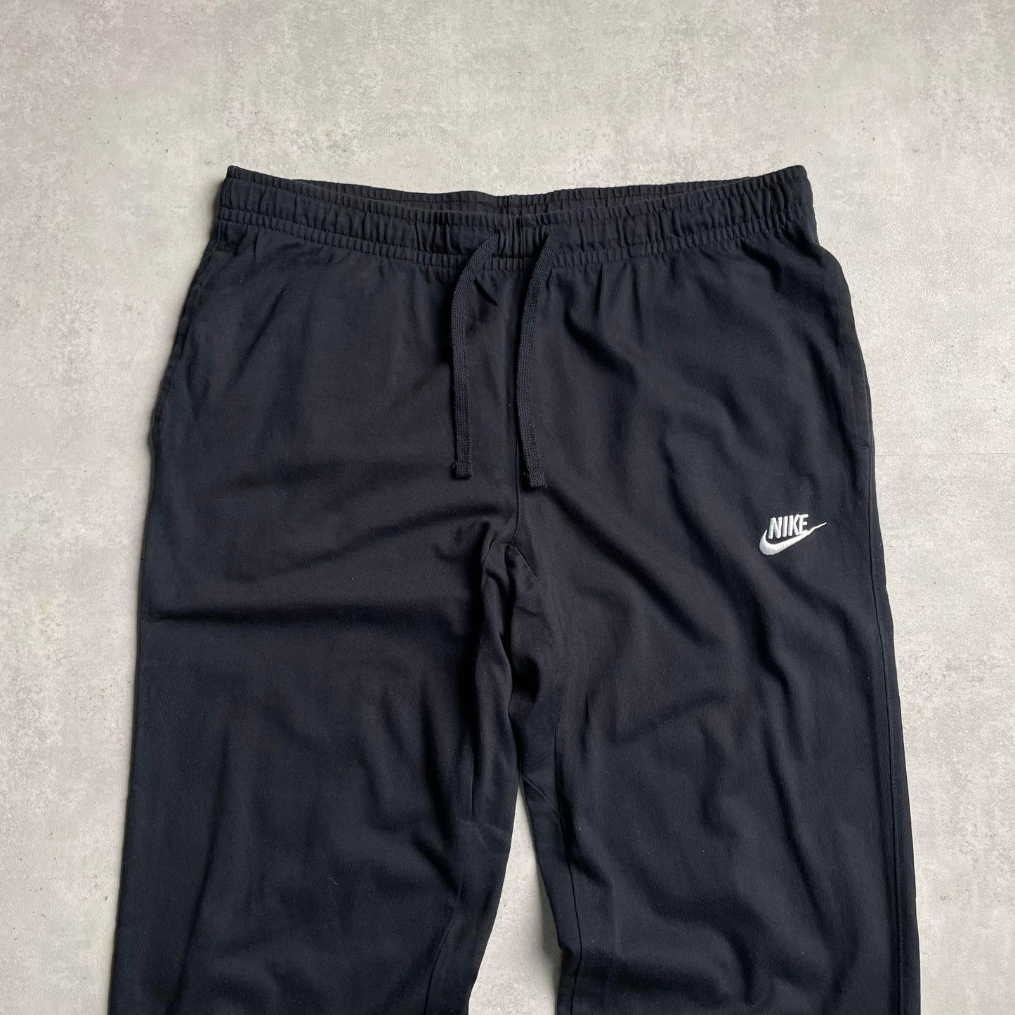 Nike fekete club logo melegítőnadrág
