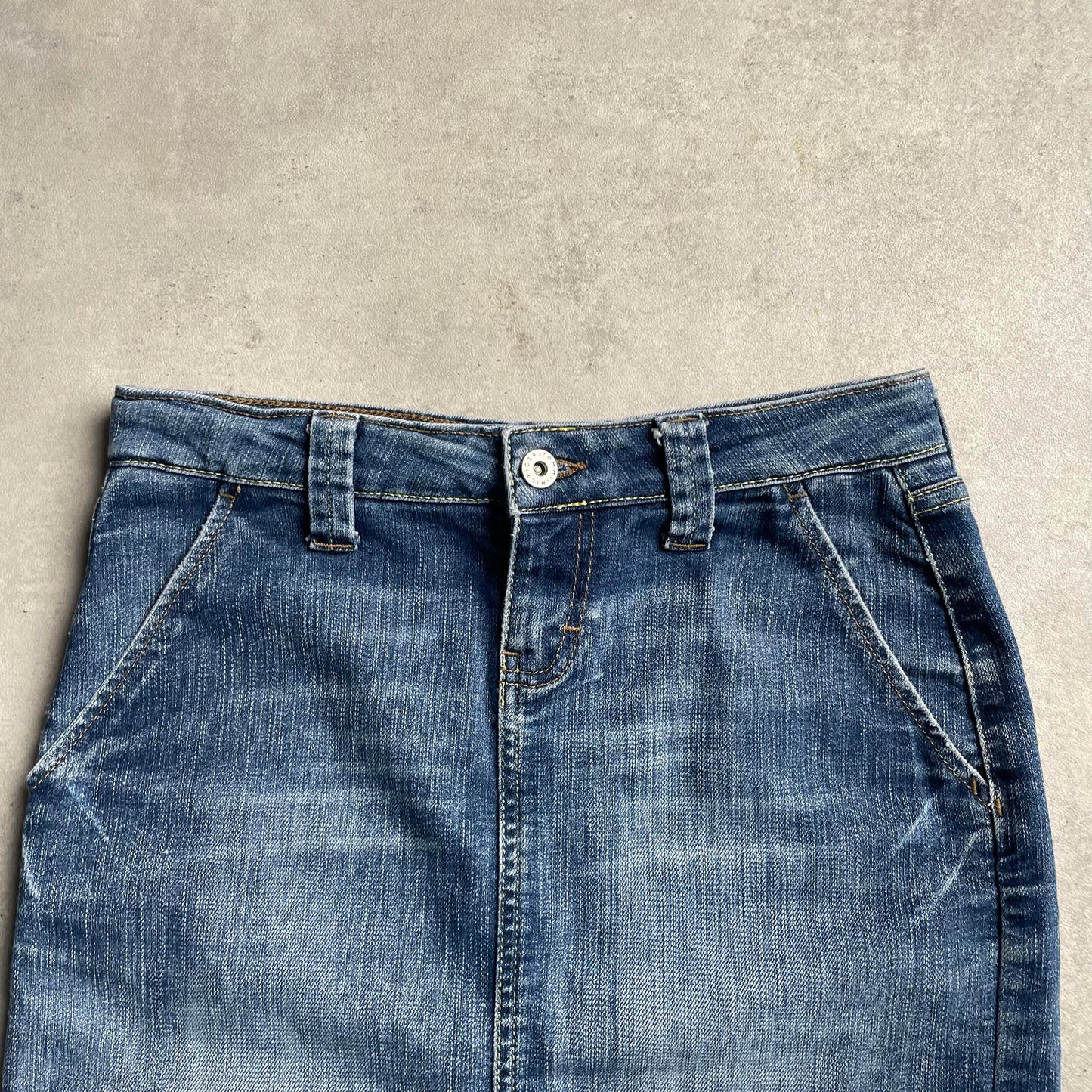 Tommy Hilfiger farmerszoknya
