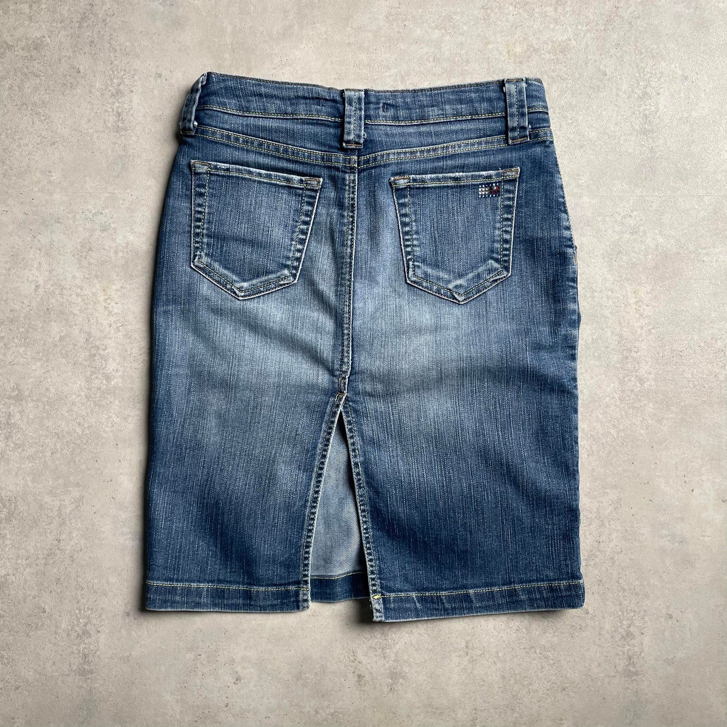 Tommy Hilfiger farmerszoknya