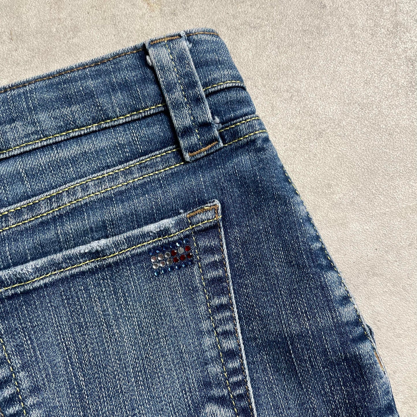 Tommy Hilfiger farmerszoknya