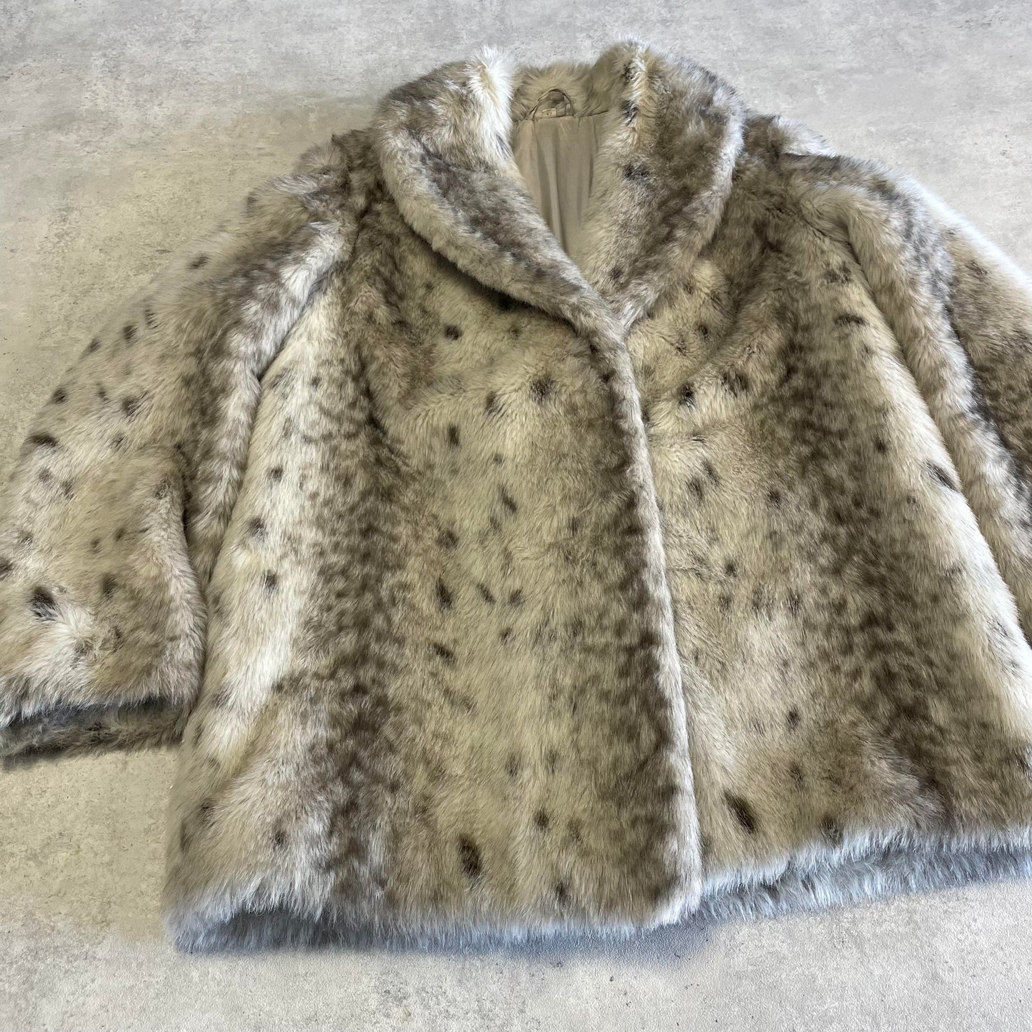 Vintage fehér szőrmekabát