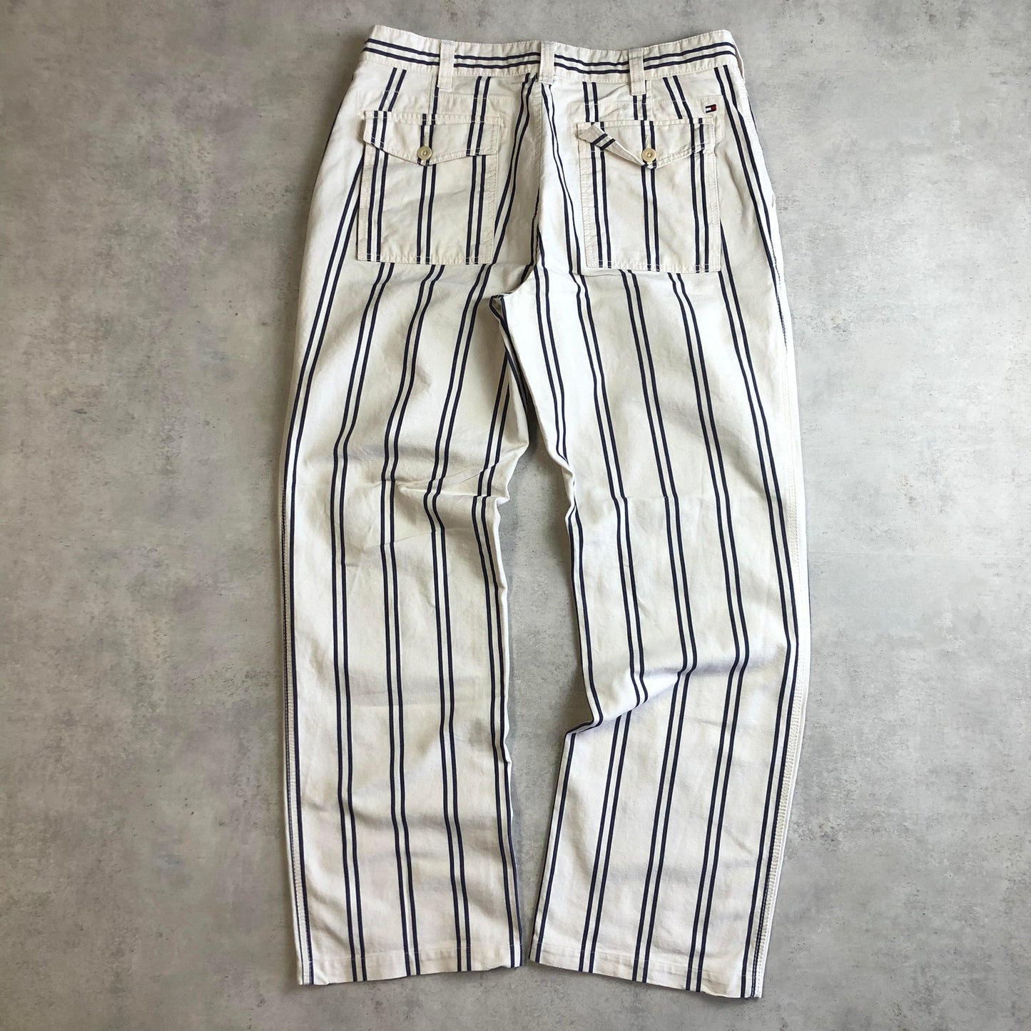 Tommy Hilfiger csíkos nadrág