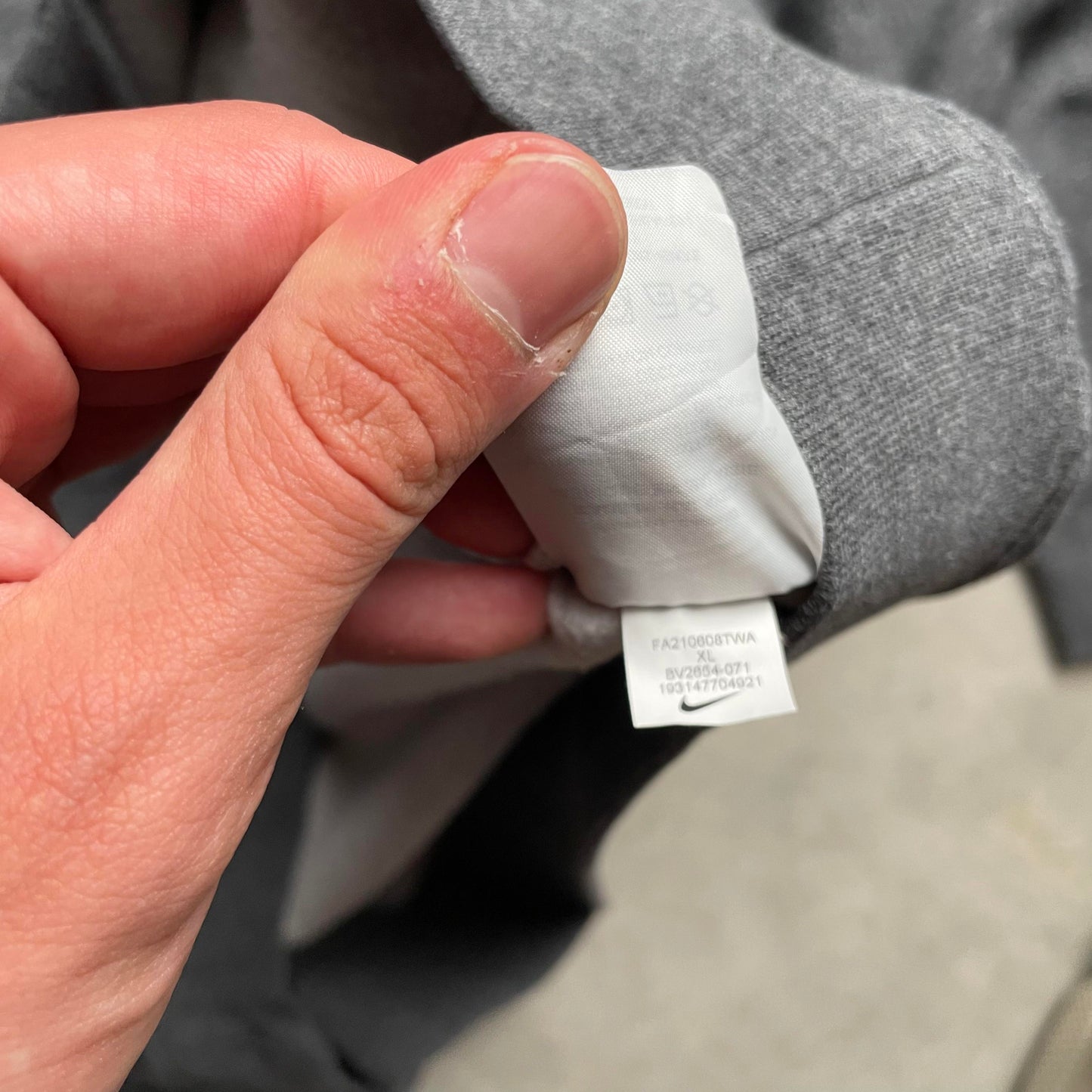 Nike club logo szürke hoodie