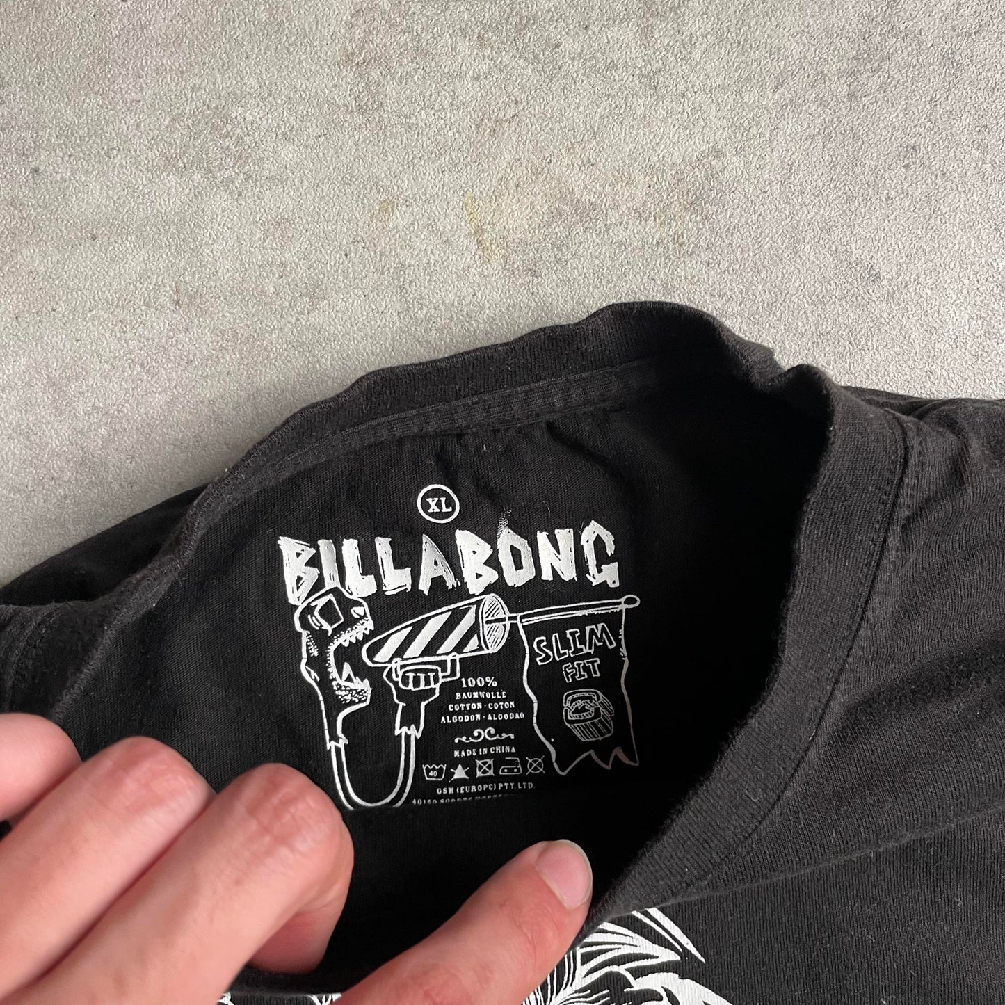 Billabong y2k koponyás póló