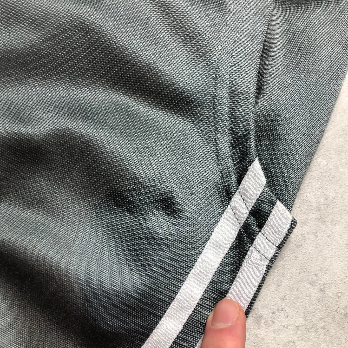 Vintage Adidas ezüst melegítőnadrág