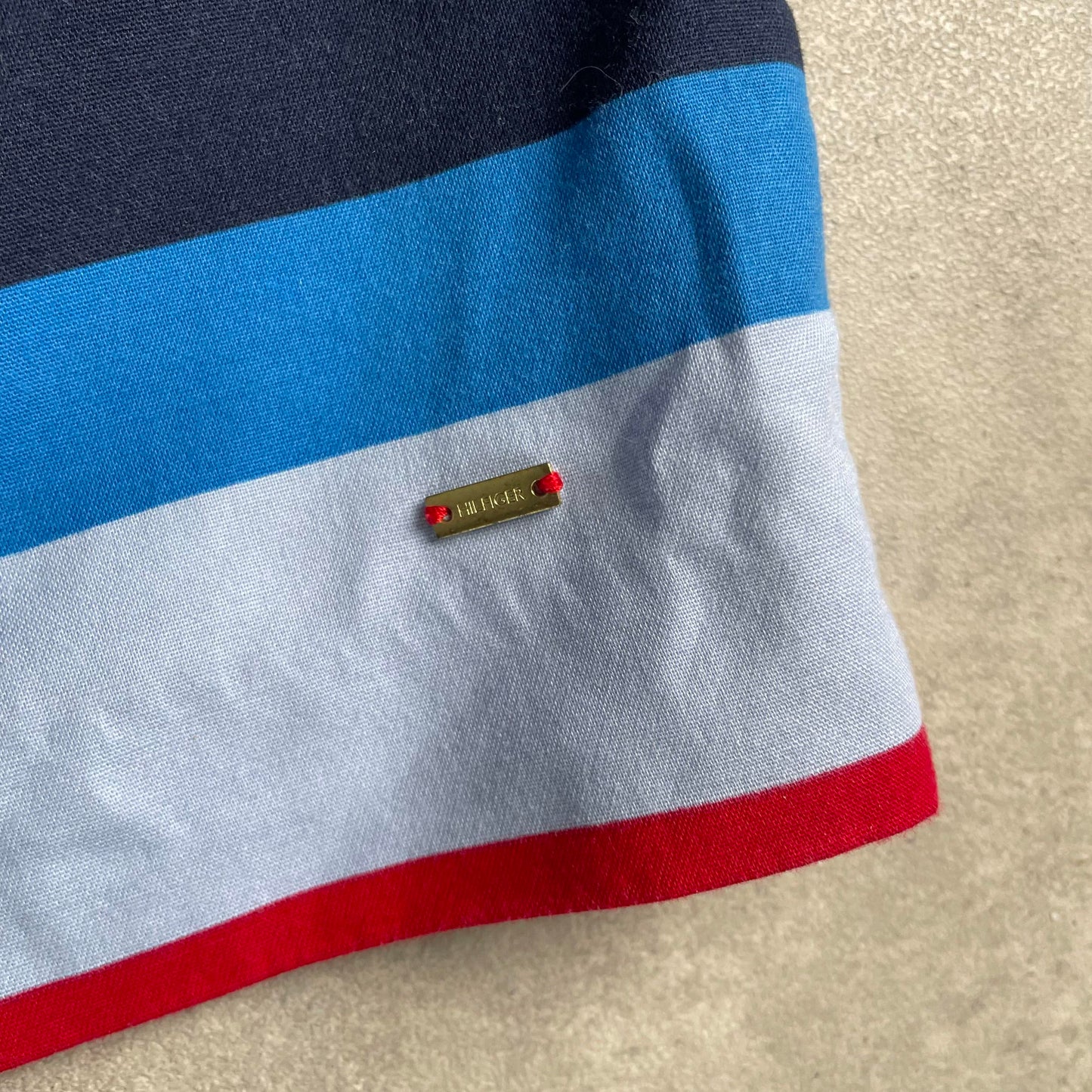 Tommy Hilfiger színes csíkos ruha