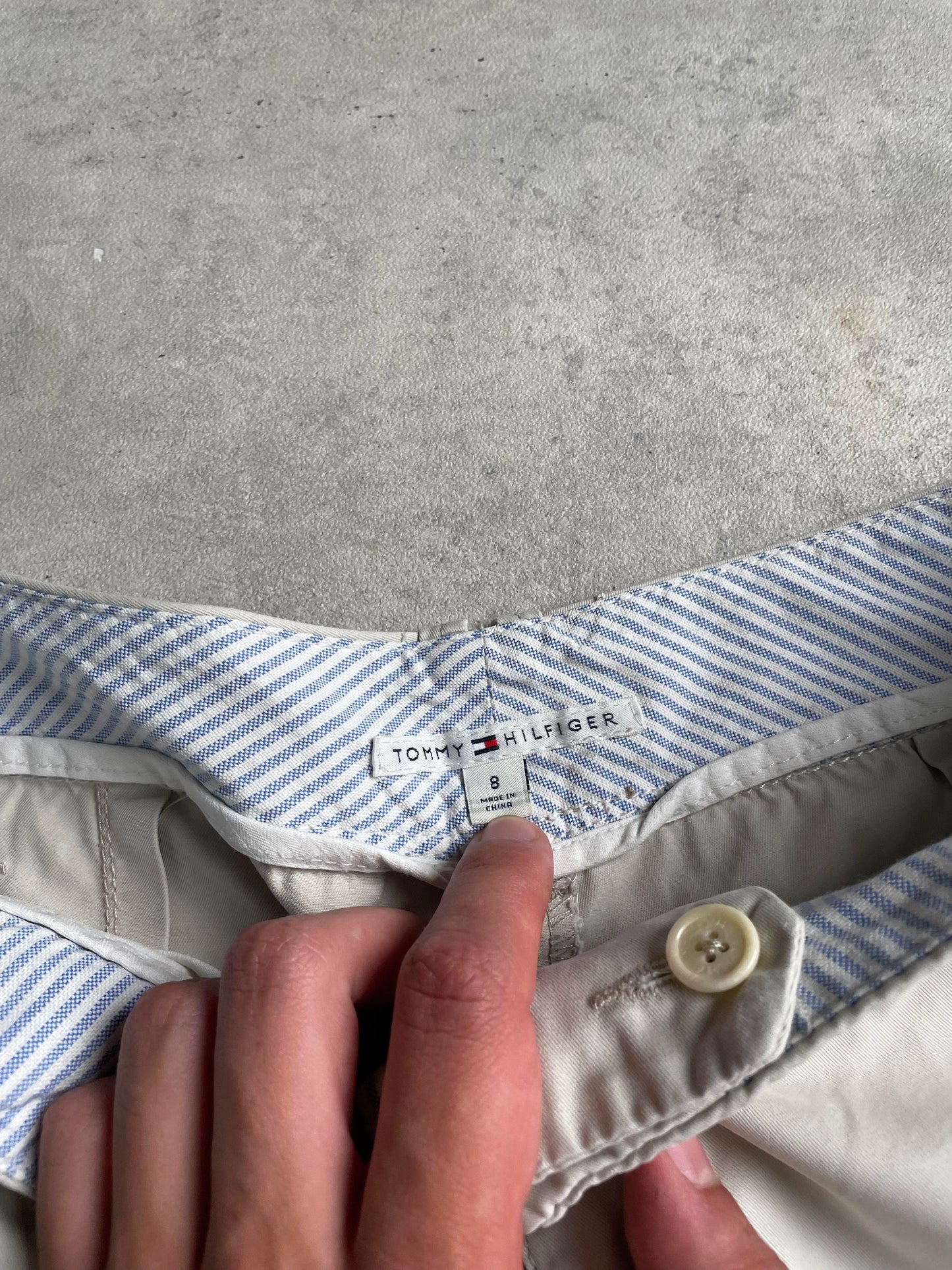 Tommy Hilfiger bézs rövidnadrág