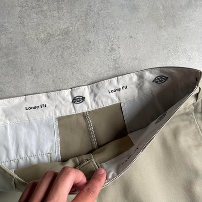 Dickies bézs loose fit rövidnadrág