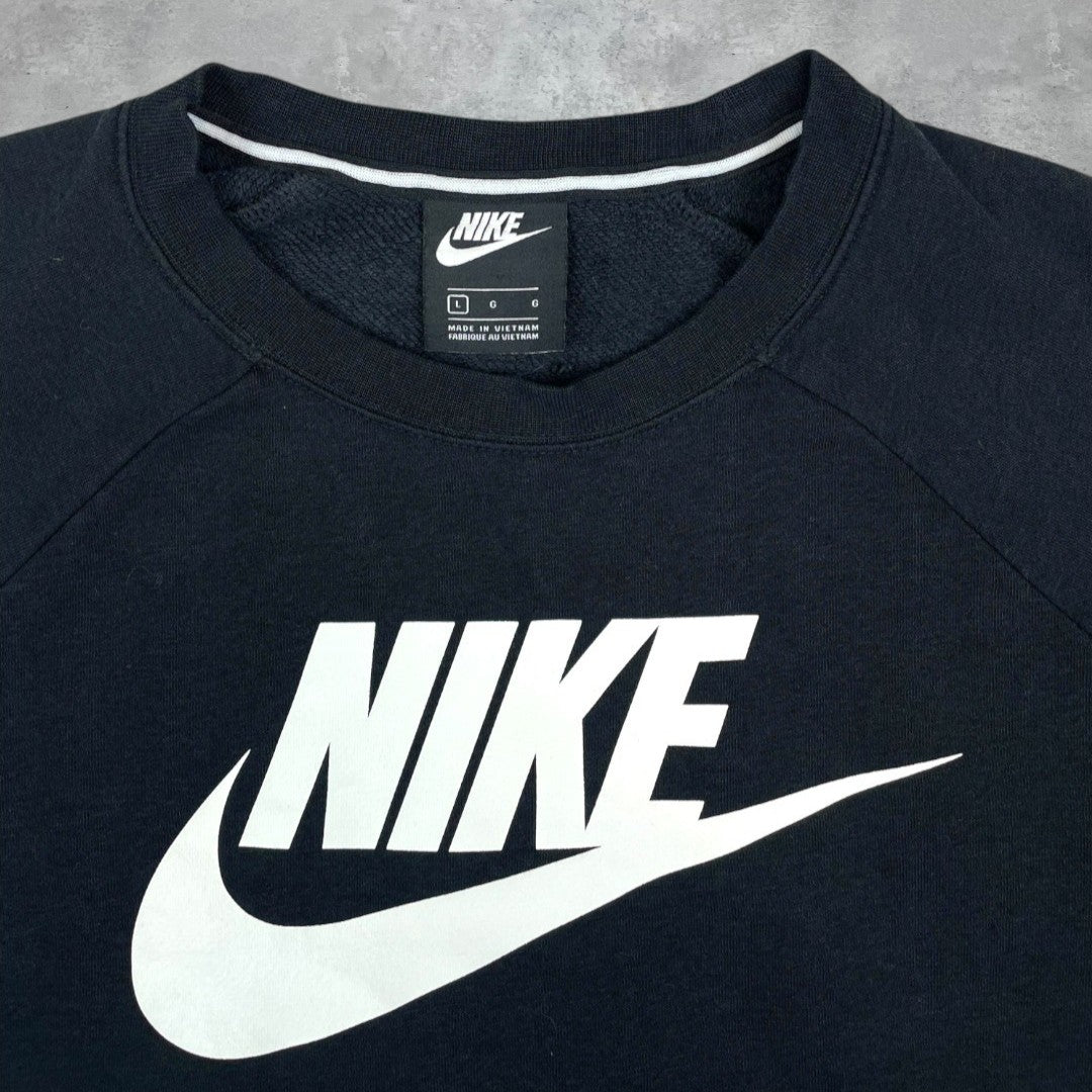 Nike fekete big logo crewneck