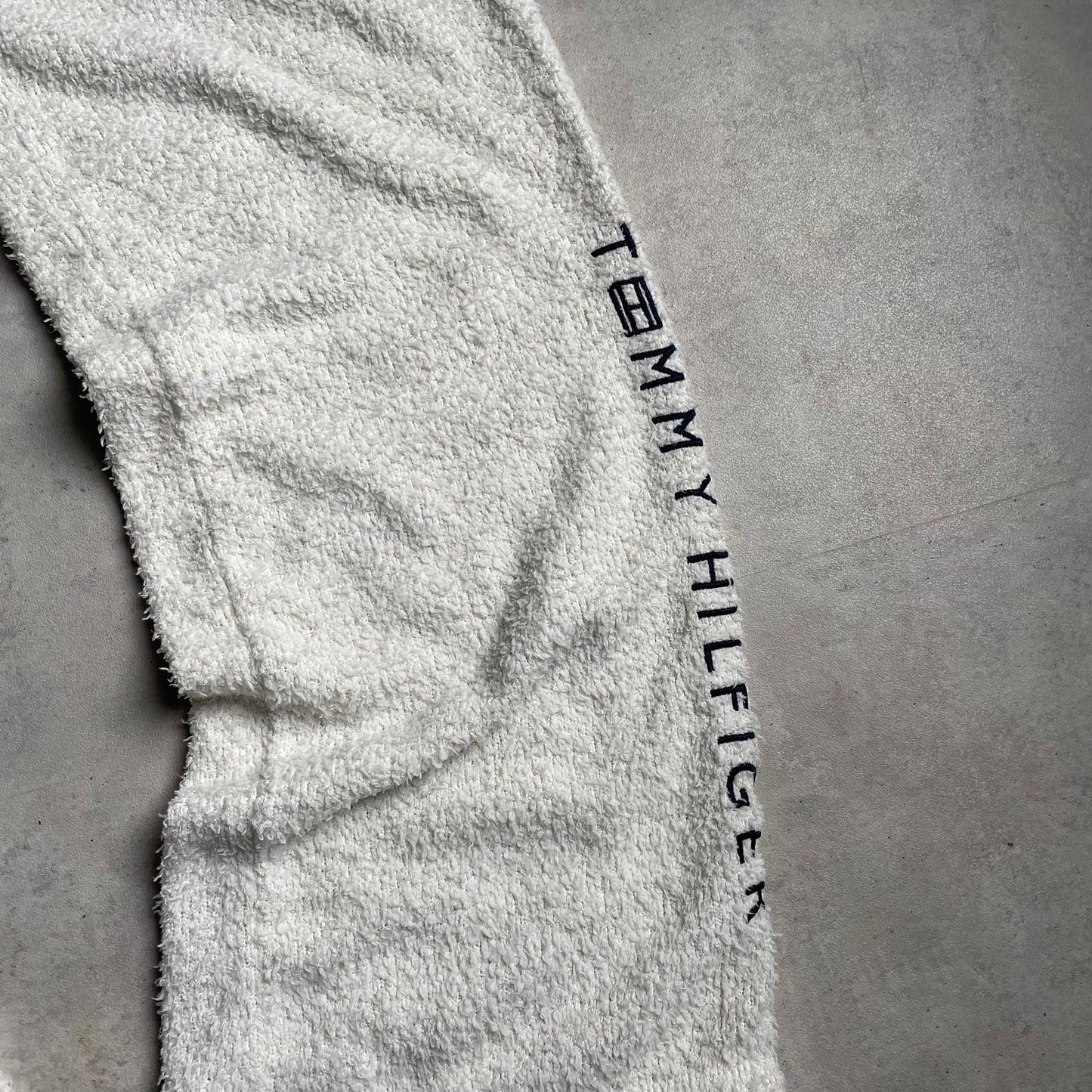 Tommy Hilfiger szőrmés high waist nadrág
