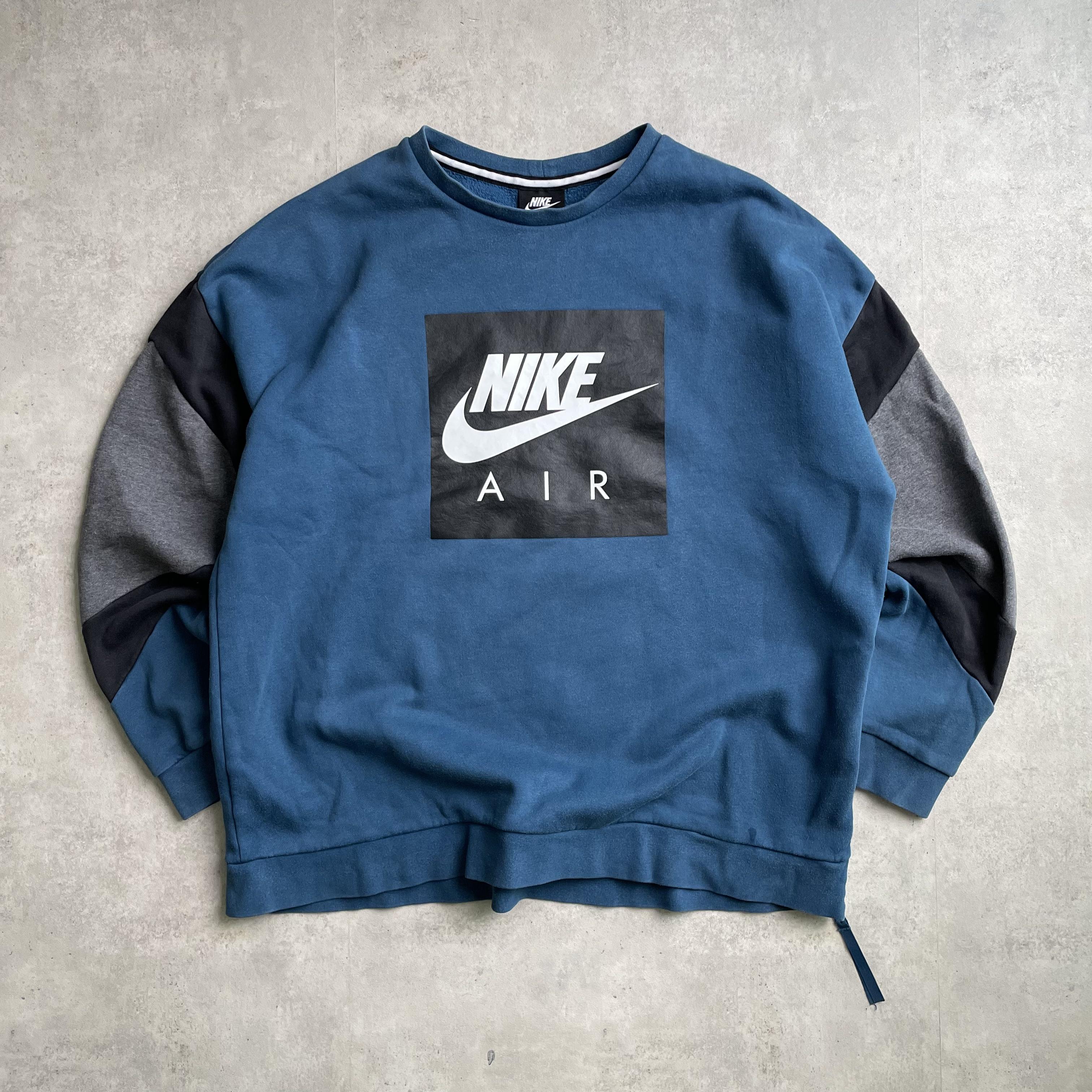 Nike big logo crewneck