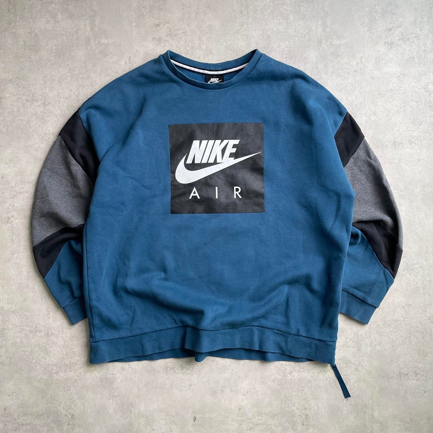 Nike big logo crewneck