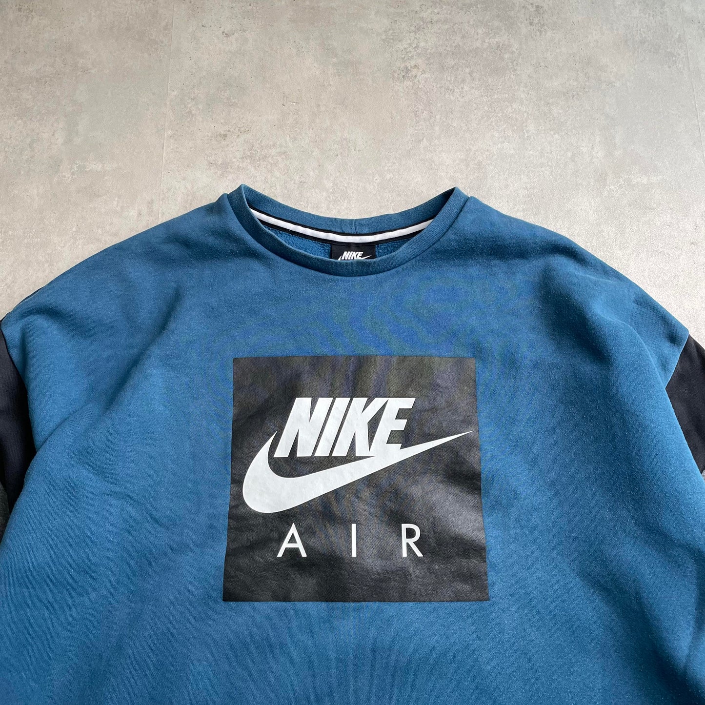 Nike big logo crewneck