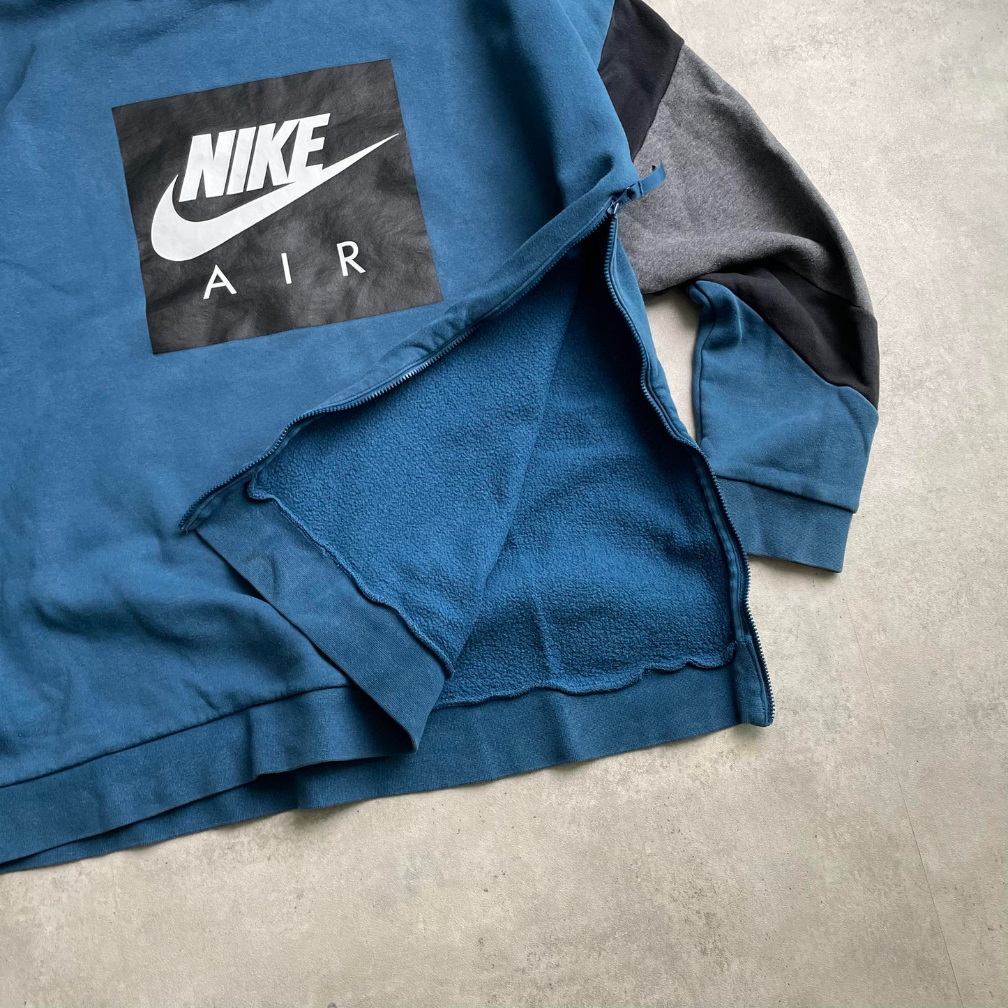 Nike big logo crewneck