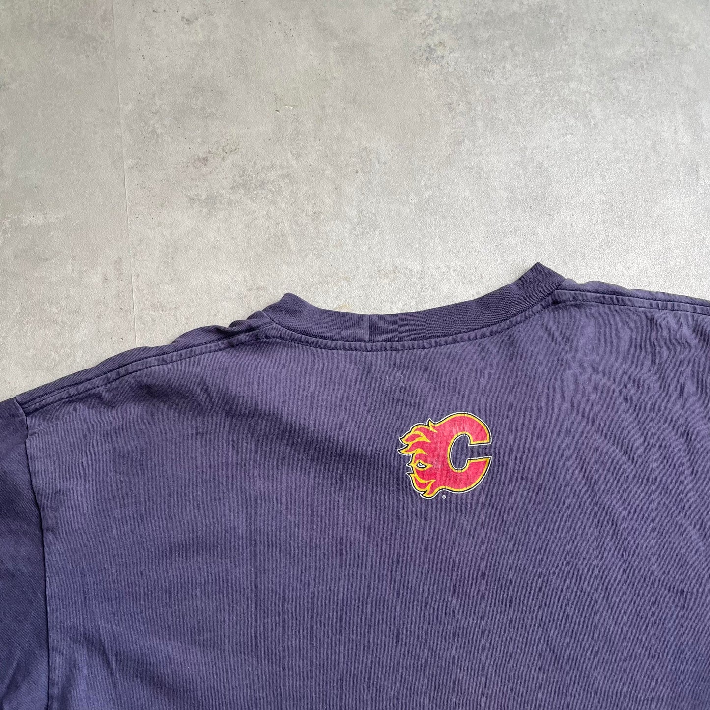 Vintage Waves Calgary Flames póló