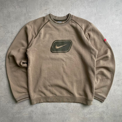 Nike y2k barna crewneck