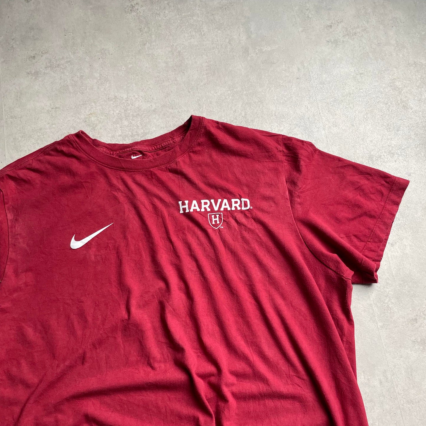Nike x Harvard University póló