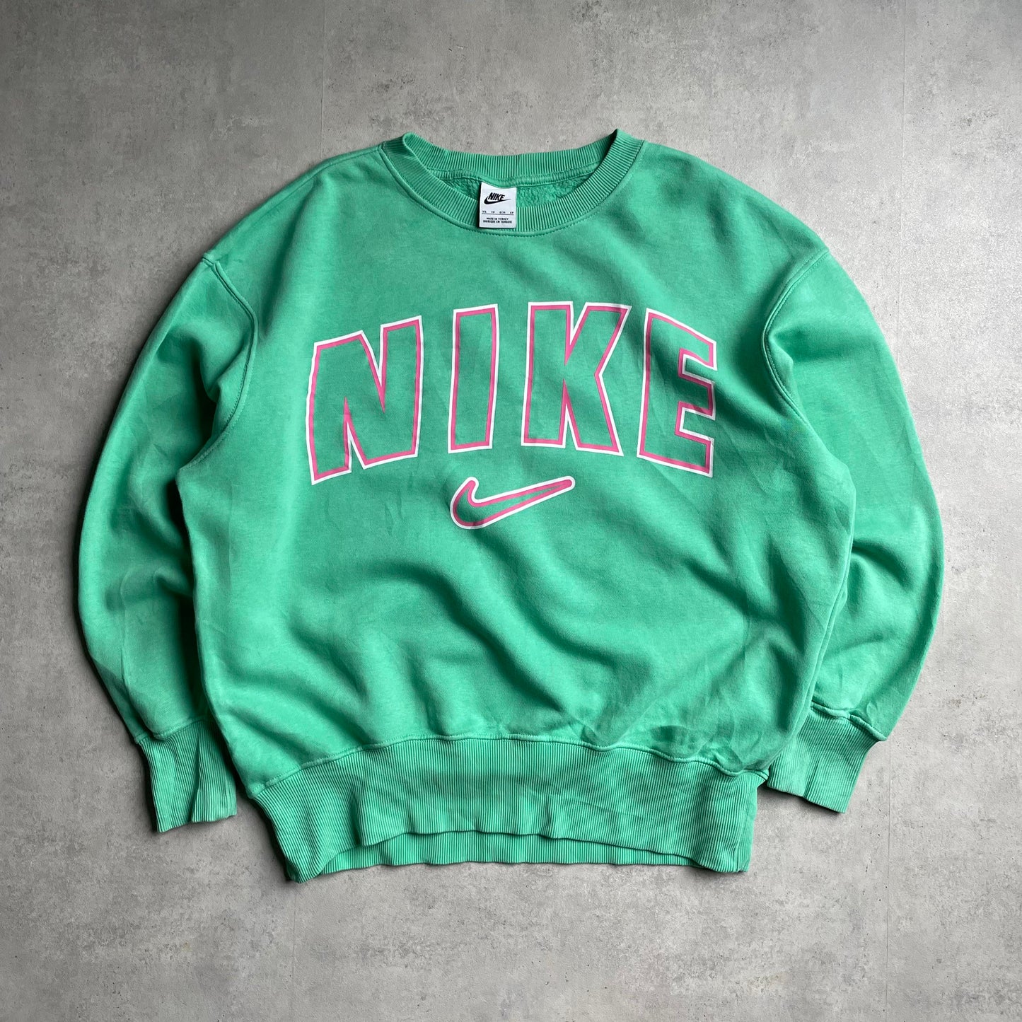 Nike retro style oversized crewneck