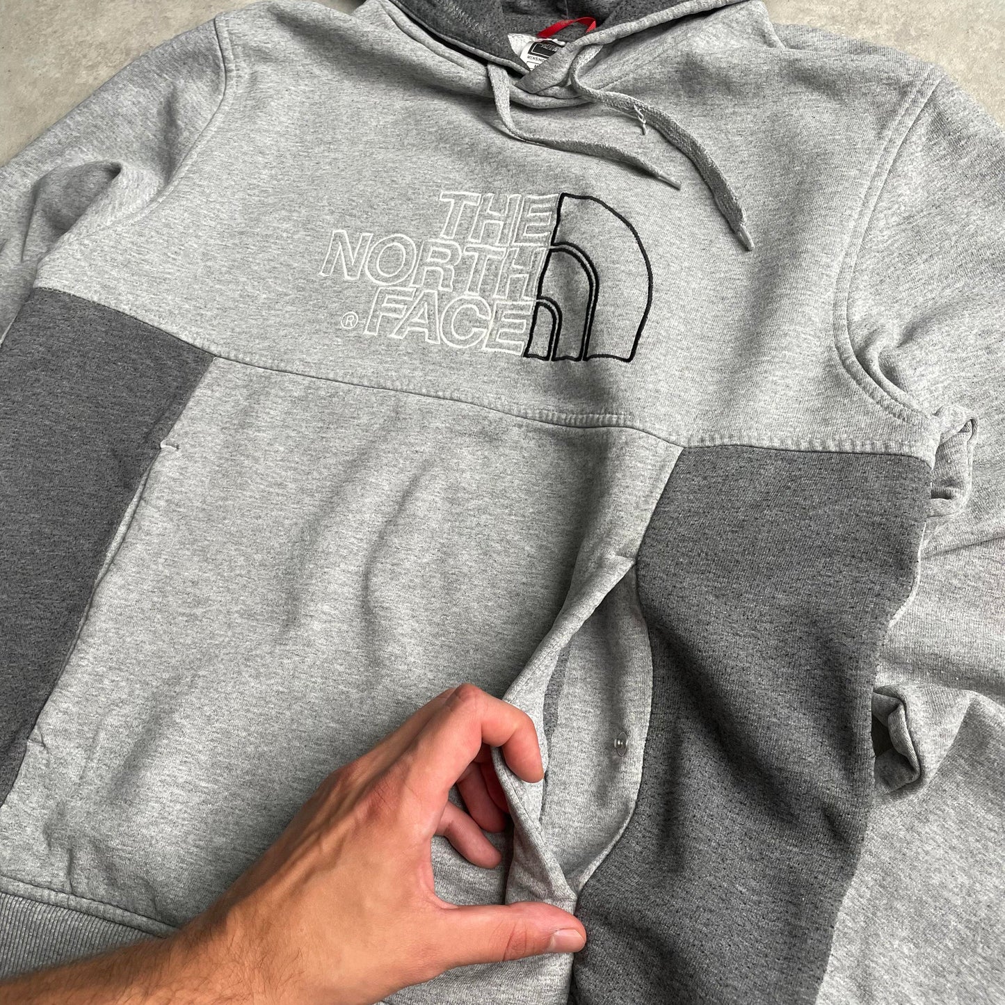 The North Face szürke big logo hoodie