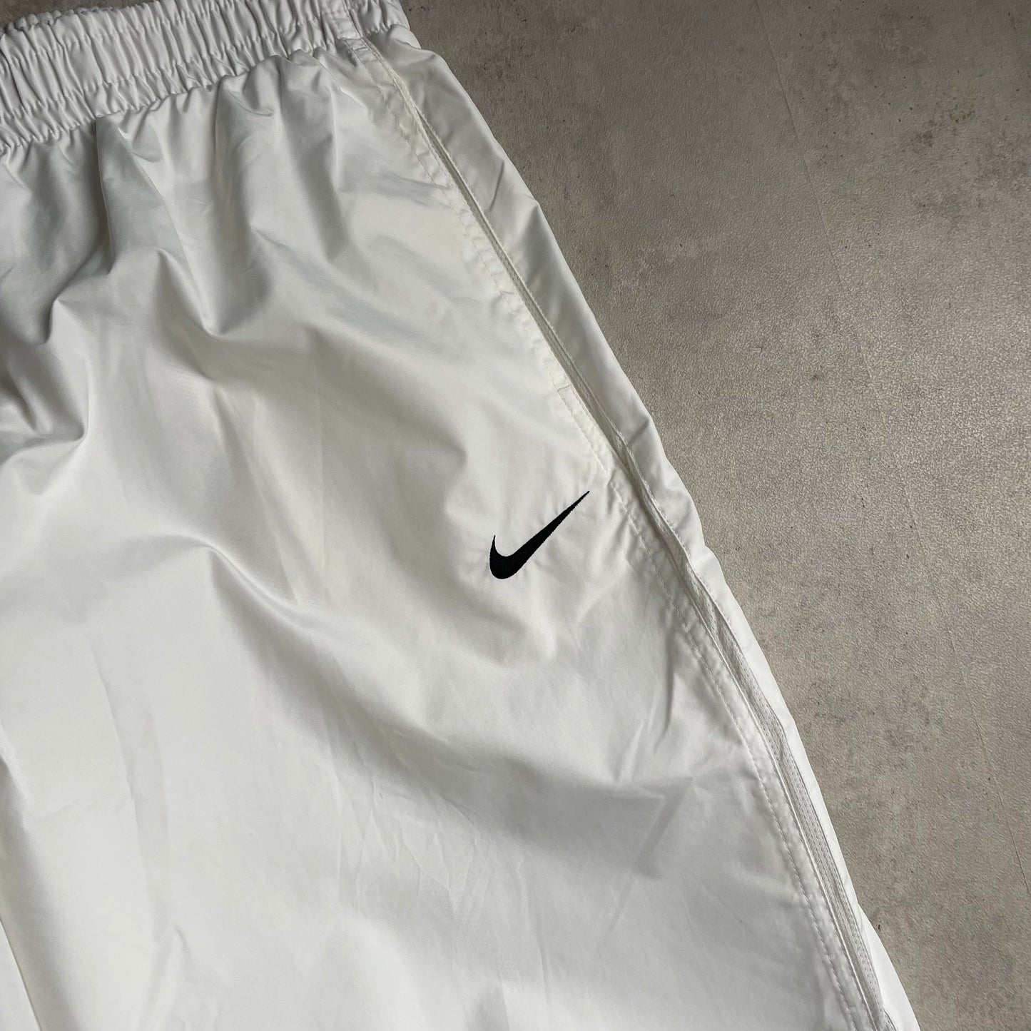 Nike fehér susogós melegítőnadrág
