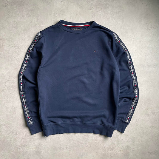 Tommy Hilfiger sötétkék tape crewneck
