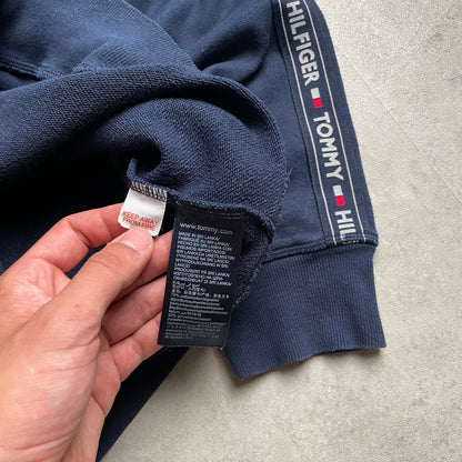 Tommy Hilfiger sötétkék tape crewneck