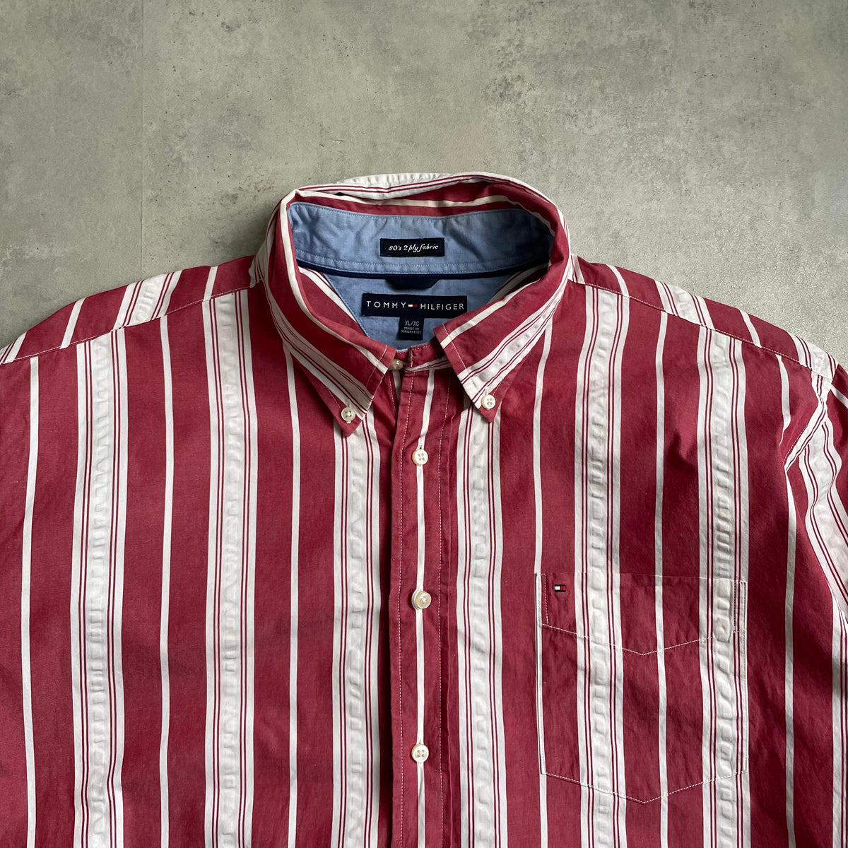 Tommy Hilfiger piros-fehér csíkos ing