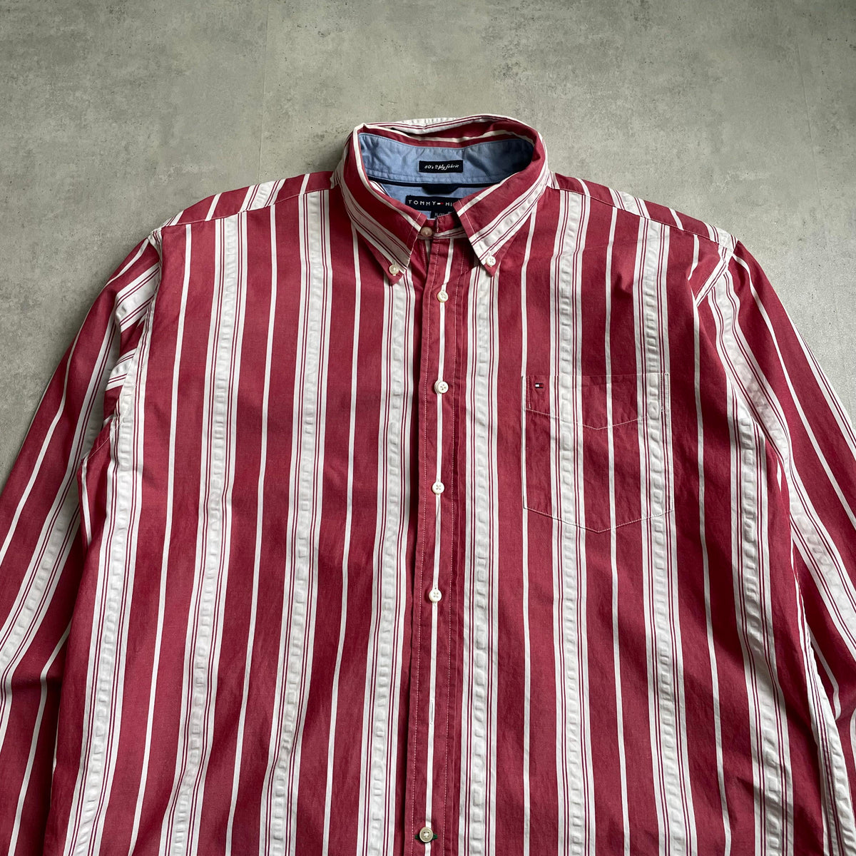 Tommy Hilfiger piros-fehér csíkos ing
