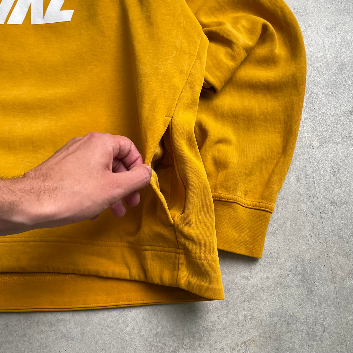 Nike cropped sárga crewneck