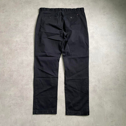Tommy Hilfiger fekete chinonadrág